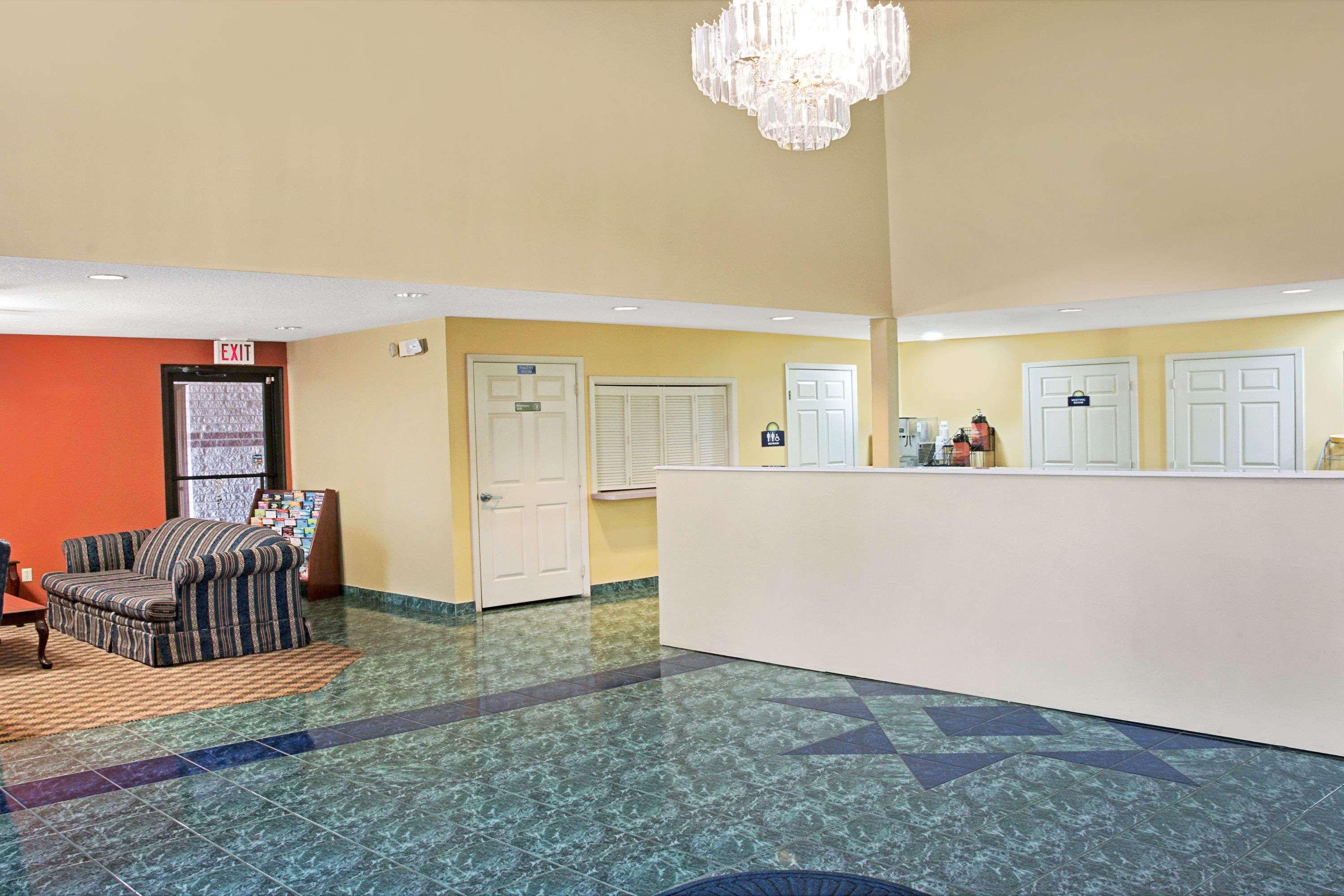 Days Inn By Wyndham El Campo Tx Bagian luar foto